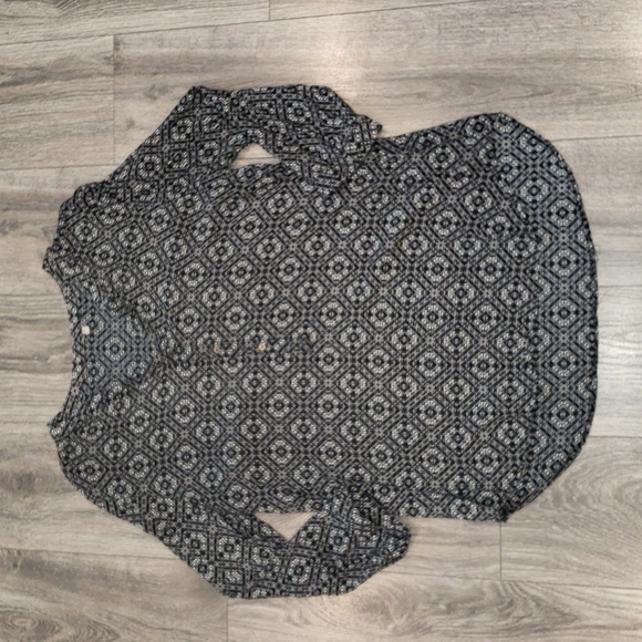 3/$12 Blouse Tunic V Neck Button Down Black Grey White XL-runs small - Picture 9 of 13